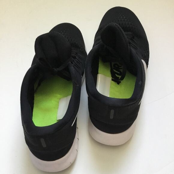 Nike Black Sneakers - Picture 5 of 7